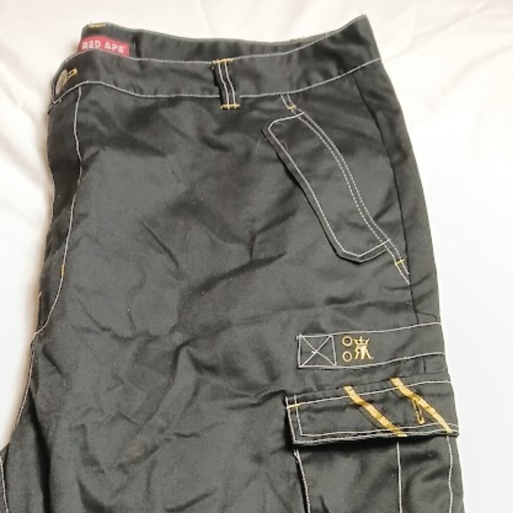 Red ape Men's Black Shorts Size 44W